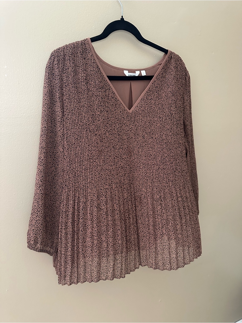 Reitmans Signature Animal Print Pleated V-Neck Blouse - Size L